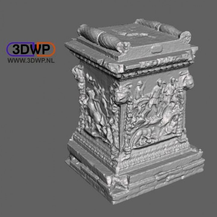 romano mármore plinto Varredura 3D print model - Mito3D