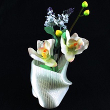 heart vase & garden 3d print model - Mito3D