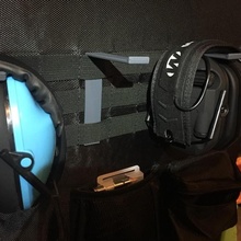 ear protection hanger gadgets & electronics shooting 3d print model - Mito3D