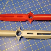 split dagger props & cosplay prop knife blade 3d print model - Mito3D