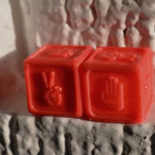 piedra papel tijeras dados tablero mesa rock tijera 3d print model - Mito3D