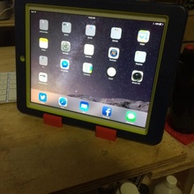 tábua caso bainha ficar pé aparelhos eletrônicos ipad mesa lontra 3d print model - Mito3D