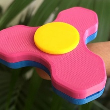 trifuerza mini vistoso nuez agitarse hilandero juguetes juegos nueces color fidget spinner m10 3d print model - Mito3D