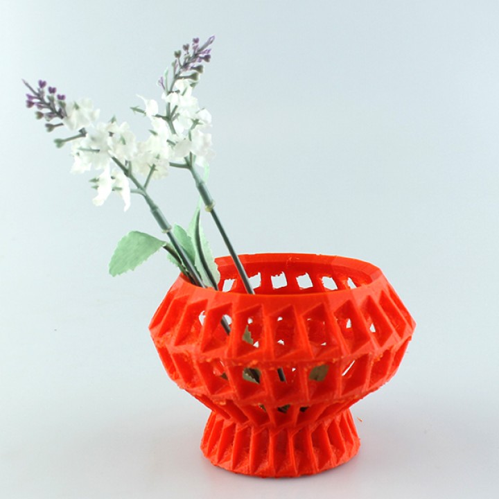 elegant vase & garden geometrical 3D print model - Mito3D