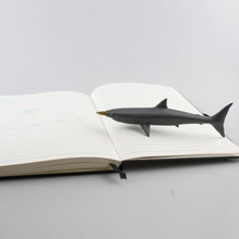 requin stylo bille combat jardin stylet animal hache poisson amusant l'épée bic nouveauté ballpointcombat biro 3d print model - Mito3D