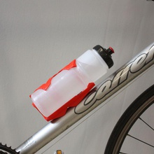 pop fit bottle holder Fahrrad Sport outdoor Halter Flasche Licht Radfahren 3d print model - Mito3D