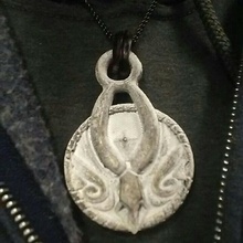 Dragão sacerdote pingente jóias colar suporte Skyrim feito fã 3d print model - Mito3D
