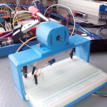 corriente continua motor tablero circuitos montar artilugio electrónica soporte arduino creado freecad infrarrojo sensor 3d print model - Mito3D