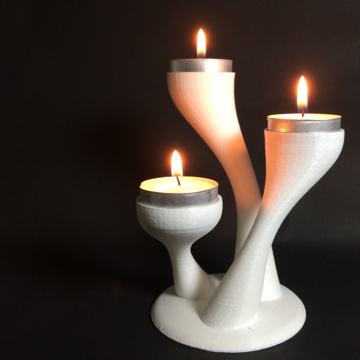 tri respiradero candelabro jardín vela mueble Encendiendo luces té artículos hogar comedor Luces 3D print model - Mito3D