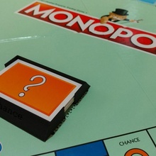 Monopólio chance cartão suporte borda jogos 3d print model - Mito3D