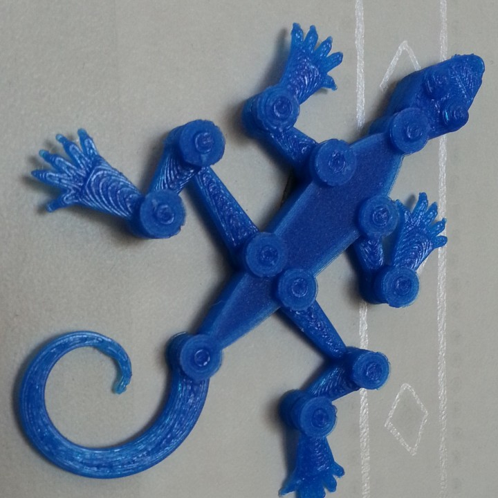 articulated lizard toys & games animal keychain lezard 3D print model - Mito3D