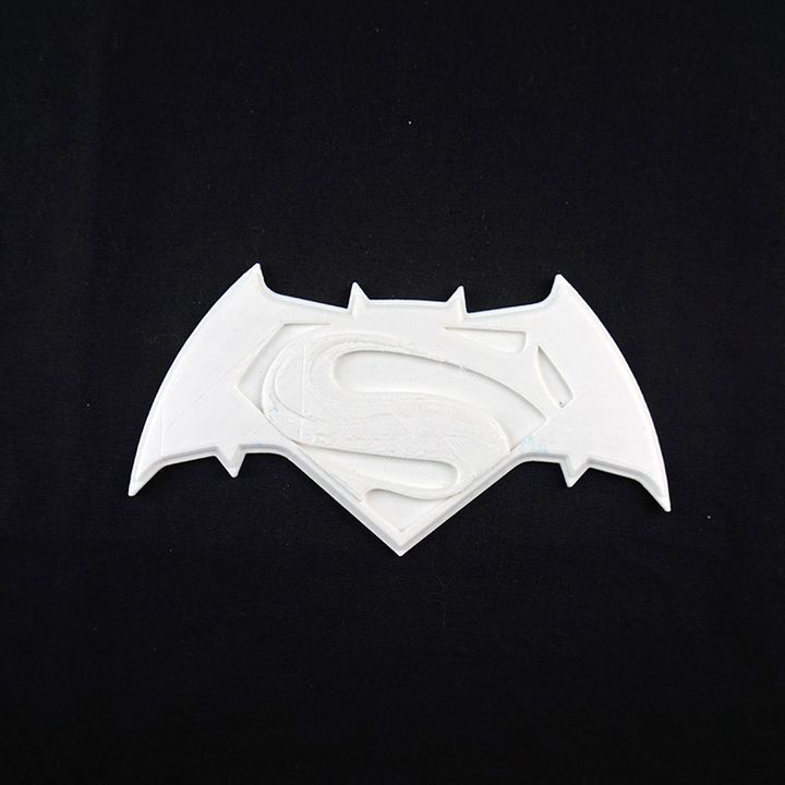 batman superman dawn adalet sembolü oyuncaklar oyunlar sembol Süpermen 3D print model - Mito3D