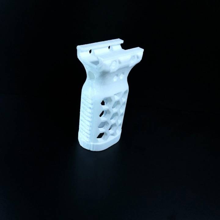 moe style hexcut poignée sports Extérieur airsoft hexagone hexadécimal 3D print model - Mito3D