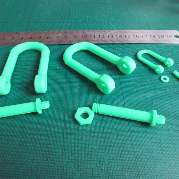 tank style tow hook shackle & garden prop 3D print model - Mito3D