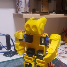 caminhando robô aparelhos eletrônicos humanóide servorobot Aduinorobot 3d print model - Mito3D