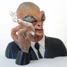 fumando extraterrestre ventilador Arte busto fumar traje cigarrillo 3d print model - Mito3D