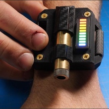 brûlant poignet laser fer homme 007 James liaison inspiré gadgets électronique DIY gadget espion 3d print model - Mito3D