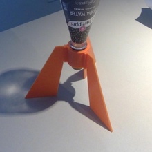 bottiglia razzo tinkerfun giocattoli Giochi tinkercad 3d print model - Mito3D