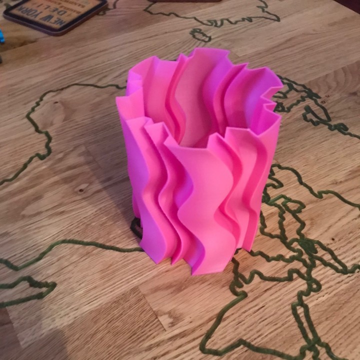 wellenartig Vase Stift Halter Unterstützung Topf Garten drucken einfach 3D print model - Mito3D