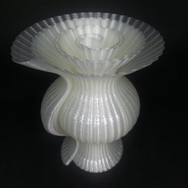 monocoil vase & garden decoration decor vases spiral flower mode 3D print model - Mito3D