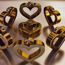 corazón marco colgante joyería amor pin medida día san valentín broche triple sinergia 3d print model - Mito3D