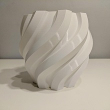 retorcido hexágono florero jardín 3d print model - Mito3D