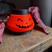 frech Kürbis Halloween Lampe LED Licht 3d print model - Mito3D