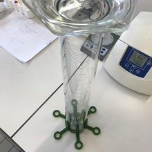 1l graduated glass cylinder holder dryer biology chemistry 3d print model - Mito3D