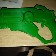 overwatch misericordia pistola video gioco 3d print model - Mito3D