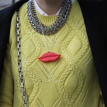 lips pendant jewellery 3d print model - Mito3D