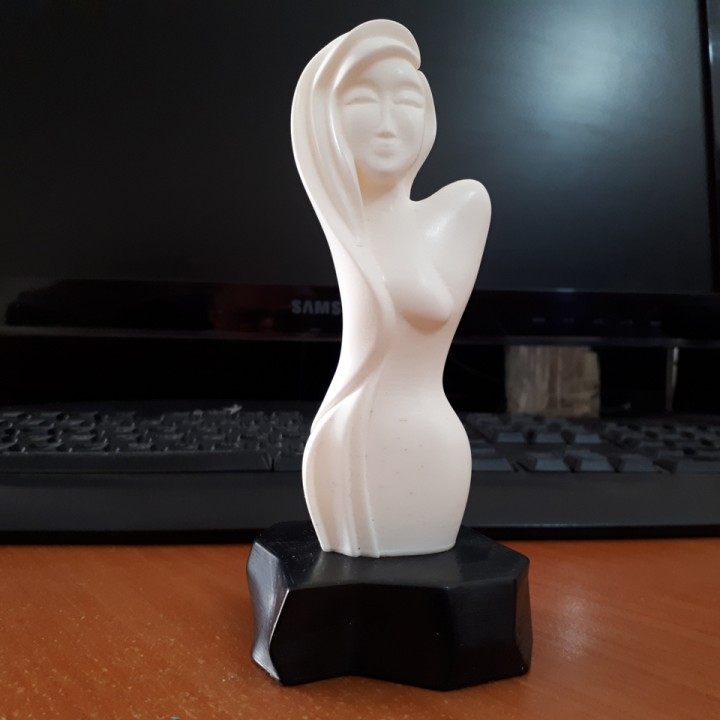 woman bust & garden art sculpture womanbust 3D print model - Mito3D