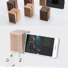 boombox téléphone supporter iphone boîte 3d print model - Mito3D