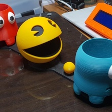 pac-man & ghosts planters multicolor ghost planter 3d print model - Mito3D