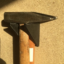 martello titolare supporto giardino attrezzo officina 3d print model - Mito3D