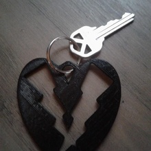 cuore fulmini bullone chiave catena grande fascino portachiavi San Valentino 3d print model - Mito3D