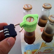 Cerveja garrafa fechadura jardim bebida Diversão presente segurança 3d print model - Mito3D