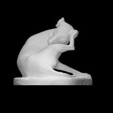 statuetta accovacciato cane scansione Roma marmo imperiale 3d print model - Mito3D