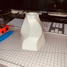 lampe om trique 3d print model - Mito3D