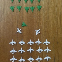 klein Flugzeuge Tafel Spiel Flugzeug Brettspiel 3d print model - Mito3D