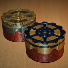 engranaje tapa 12 hoja abertura iris caja jardín decorativo mecánico steampunk irisbox 3d print model - Mito3D