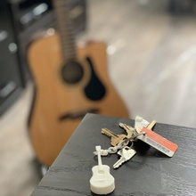 guitar keychain ornament earing 3d print model - Mito3D