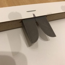 Bild Rahmen Mauer montieren Halter Unterstützung Aufhänger Haken einfach nützlichl Haushalt Hammer Nagel kleben 3d print model - Mito3D