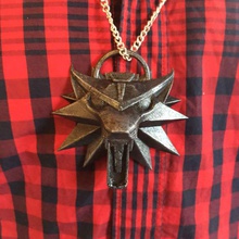 witcher 3 - wolf head talisman jewellery game medallion wild store hunt thewitcher legendsofgaming 3d print model - Mito3D