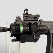lanterna suporte picatinny trilho acessórios arma fogo luz rifle paintball tático foregrip airsoftgun Esportes ar livre picatinnyrail 3d print model - Mito3D