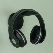 single dual wall headphone holder gadgets & electronics competition-linus-tech-tips-headphone-design 3d print model - Mito3D