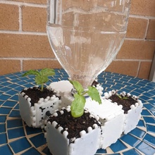 polipaneles gotero regando juguetes juegos verde reciclar plantas crecer desperdicio funforkids firstcomp 3d print model - Mito3D