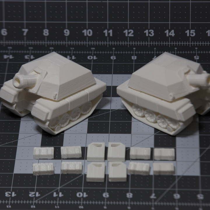 pequeno tanque brinquedos jogos crianças Toque brinquedo guerra 3D print model - Mito3D