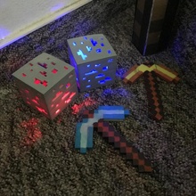 Minecraft minério conduziu luminária jardim faça Gravehag 3d print model - Mito3D