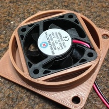 40mm fan adapter print cooling holder makerfarm prusa i3 3d print model - Mito3D