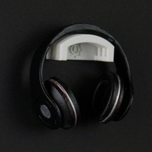 gk pauldron - gearkey designs gadgets & electronics competition-linus-tech-tips-headphone-design 3d print model - Mito3D